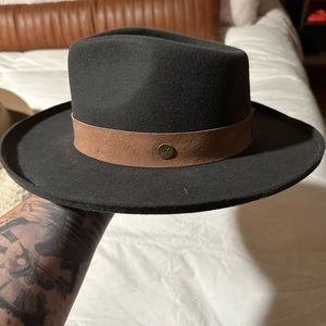 Men’s two roads hat